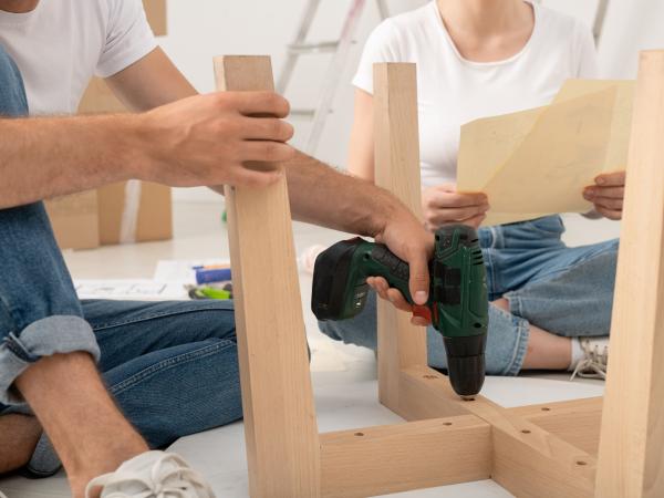 How to Build a Coffee Table: A Beginner’s Guide to Crafting Your Own Piece photo