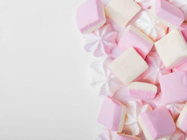 How to Make Marshmallow Fluff at Home photo