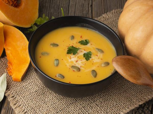 Pumpkin soup * photo