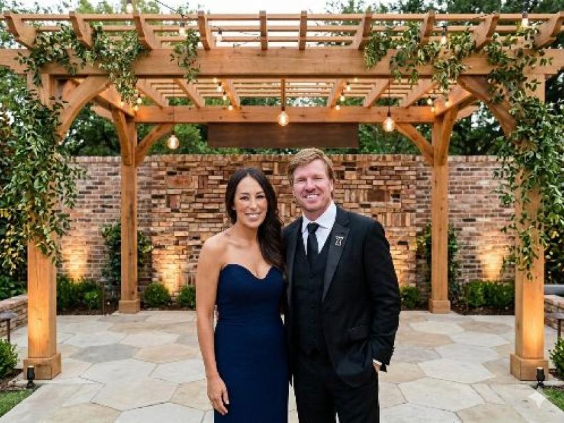 Decoding the Chip and Joanna Gaines Net Worth in 2026 photo