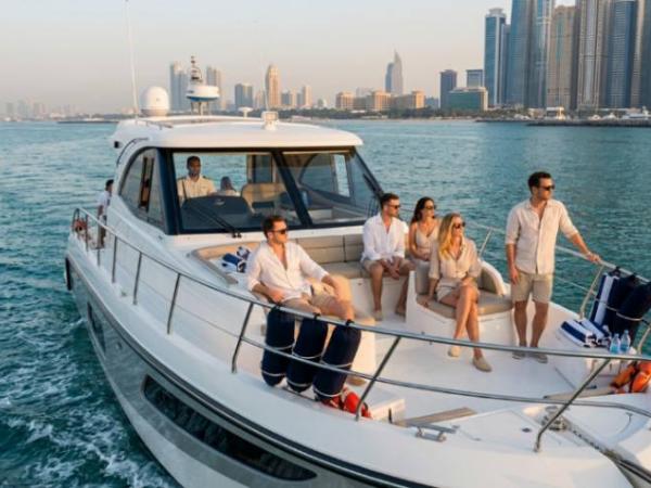 Domestic Boatbuilders Feed Dubai’s Mid-Market Charter Fleet photo