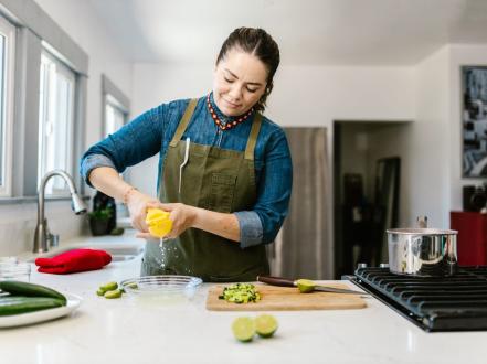 How to Make Ginger Lemonade at Home photo